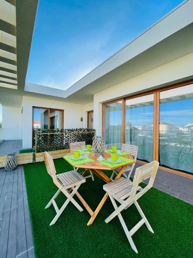 ホテル West Bay House サン・マルティーニョ・ド・ポルト 部屋 写真