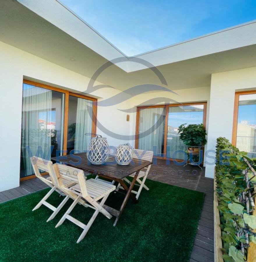 ホテル West Bay House サン・マルティーニョ・ド・ポルト エクステリア 写真